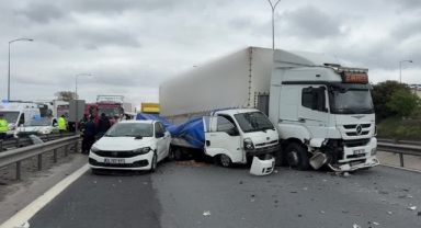 Anadolu Otoyolu'nda Zincirleme Trafik Kazası