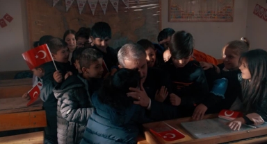 Destici, Çocuklarla Bir Araya Geldi