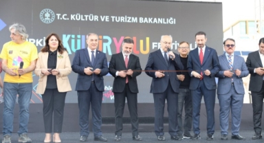 ''Herkesi Festivale Bekliyoruz''