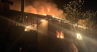 İki Katlı Evde Yangın Çıktı