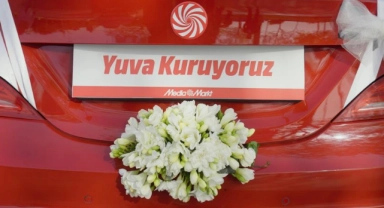 MediaMarkt Türkiye, Kampanyasını Gelin Arabasıyla Tanıttı