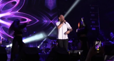 Mustafa Sandal Antalya'da Konser Verdi