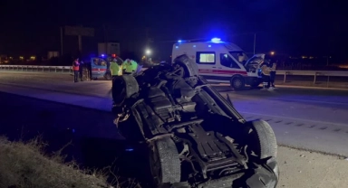 Otomobil İle Cip Çarpıştı:1 Ölü,2 Yaralı