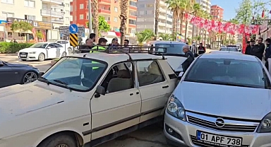 Otomobil İle Hafif Ticari Araç Çarpıştı:2 Yaralı