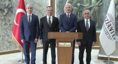 Özvar, Gaziantep'te Ziyaretlerde Bulundu