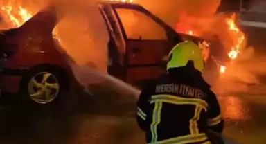 Seyir Halindeki Otomobil Yandı