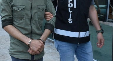 Tartıştığı Arkadaşını Silahla Vurdu