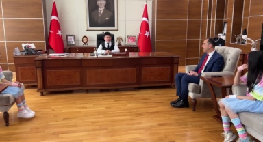 Taşolar, Minik Valiye Makam Şoförlüğü Yaptı