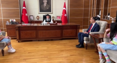 Taşolar, Minik Valiye Makam Şoförlüğü Yaptı
