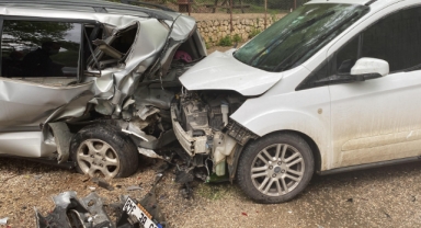 Taziye Dönüşü Feci Kaza:7 Yaralı
