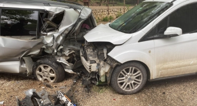 Taziye Dönüşü Feci Kaza:7 Yaralı