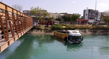 Tır Sulama Kanalına Düştü,Sürücü Yaralandı