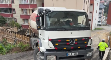 Yokuştan Kayan Beton Mikseri Asılı Kaldı