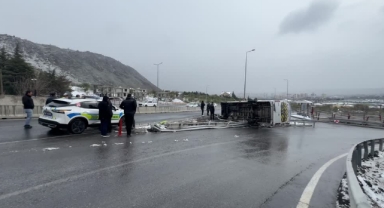 Zincirleme Trafik Kazası:2 Yaralı