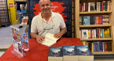 Biçer, İzmir’de Okurlarıyla Buluştu