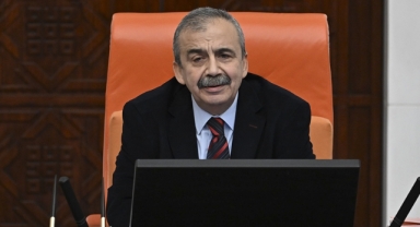 Sırrı Süreyya Önder 18 Günlük Yaşam Mücadelesini Kaybetti