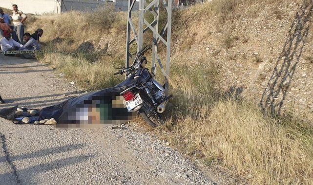 17 Yaşındaki Genç Feci Kazada Öldü
