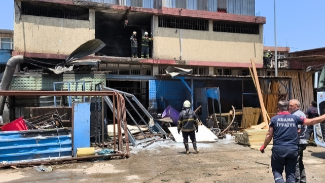 Metal Sanayi Sitesi'nde Korkutan Yangın