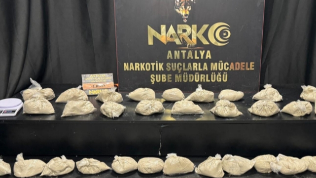 Piyasaya Sürülecekti! 15 Kilogram Eroin Ele Geçirildi