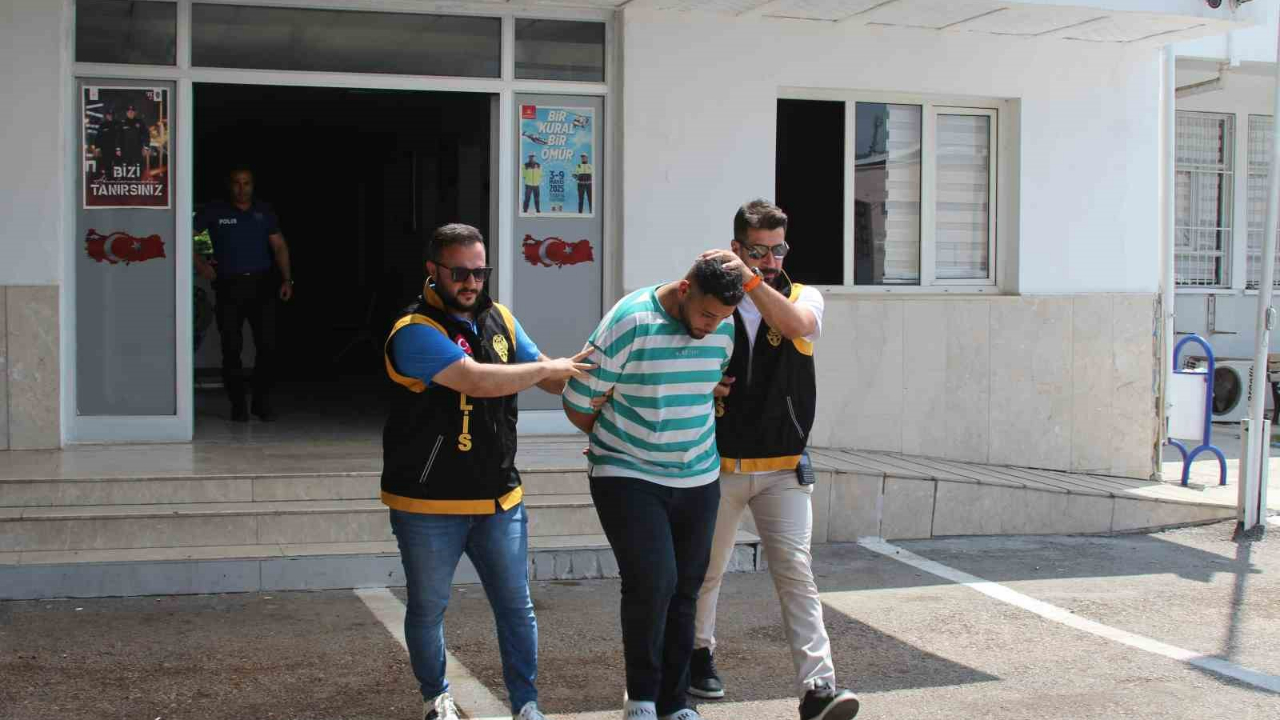 7 Araca Zarar Verdi:''Komşularımı Sevmedeğim İçin Yaptım''