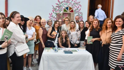 Adana'da Anlamlı Söyleşi ve İmza Günü:Kız Çocuklarının Eğitimine Katkı Sağlayacak