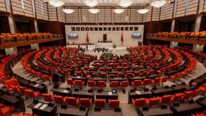 AK Parti'nin Önerisi Kabul Edildi!Çalışma Süresi 1 Ay Uzatıldı