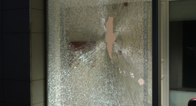 Belediye Binasına Taşlı Saldırı