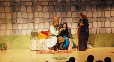Dost Oyuncular Kadirli’de Pir Sultan Abdal’ı Oynadı