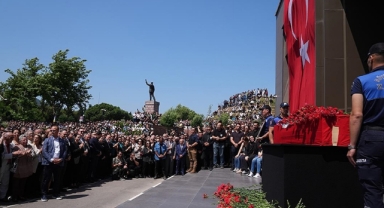 Ferdi Zeyrek Son Yolculuğuna Uğurlandı