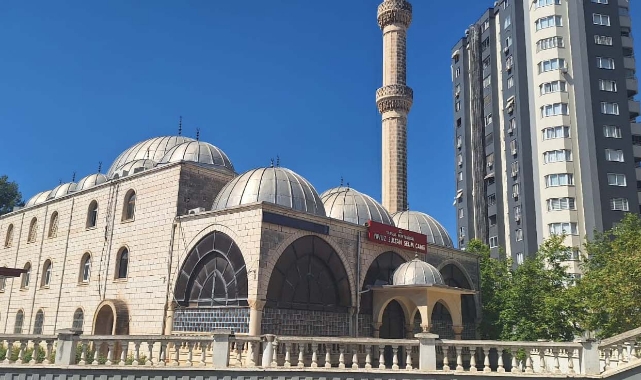 Hasarlı Camide Hırsızlık!
