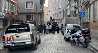 Sinir Krizi Geçirip Evi Ateşe Verdi!