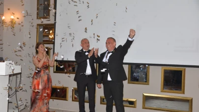 Anatolıa Rotary’de Yeni Başkan Tanır Emre Üzelgeçici Oldu