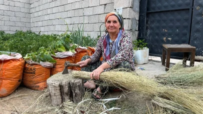 Ata Mirası : Ot Süpürge Geleneği Devam Ediyor