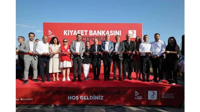 Yüreğir Belediyesi Kıyafet Bankası Açıldı
