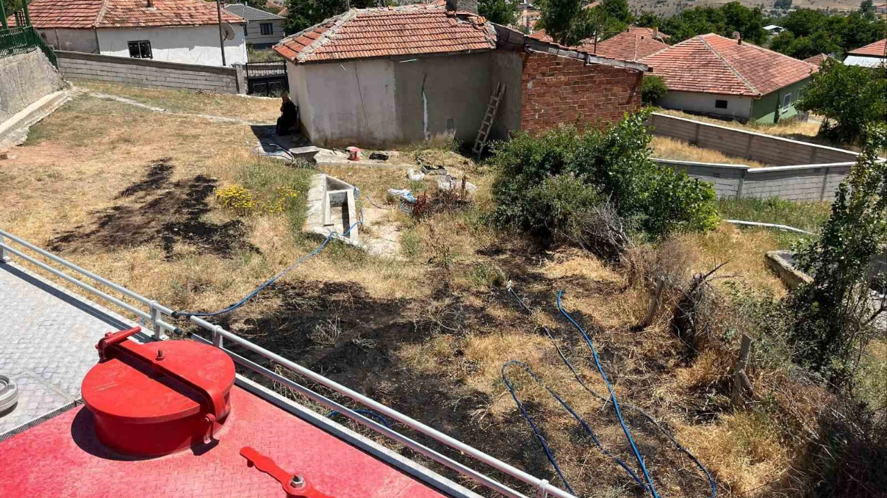 Temizlik Yaparken Yangın Çıkarttı