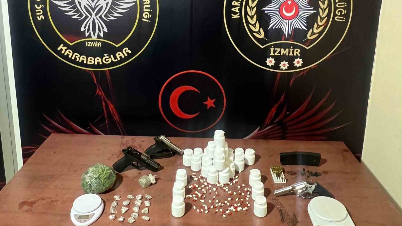 İzmir’de Uyuşturucu ve Silah Kaçakçılığı: 2 Gözaltı