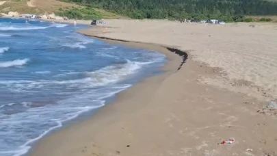 Denizde Acı Ölüm:Kızını Kurtardı, Kendisi Öldü