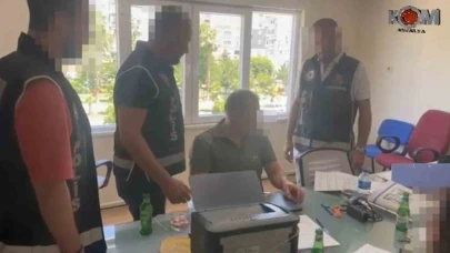 Antalya’da Rüşvet 0perasyonu: 2’si Müfettiş 3 Kişi Tutuklandı