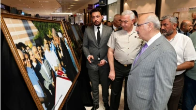 Adana'da ''15 Temmuz Demokrasi ve Milli Birlik Günü Fotoğraf Sergisi'' Açıldı