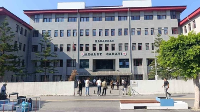 Baklava Kutusunda 110 Bin Euro'yla Yakalanan Başkan Yardımcısı Tutuklandı