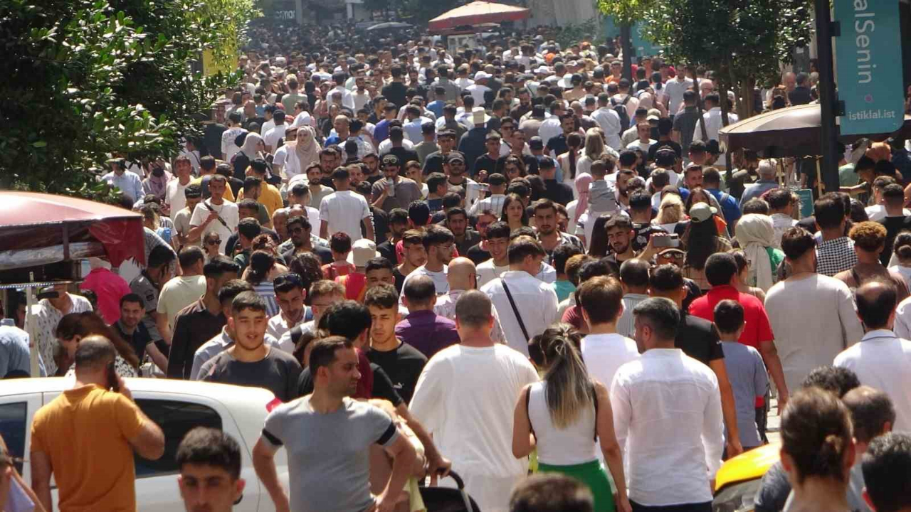 Türkiye’nin Genç Nüfus Oranı AB Üye Ülkelerinden Daha Fazla