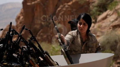 İlk PKK'lı Grup Silah Bıraktı! İşte O Anlar...