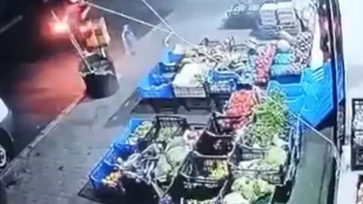 Markete Molotofkokteyli Atıp Kaçtı