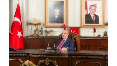 Vali Köşger:''15 Temmuz, Karanlık İle Aydınlığın Kıyasıya Mücadele Ettiği Kutlu Bir Direnişin Simgesidir''