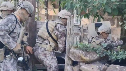 Suç Örgütü Operasyonunda 22 Kişi Gözaltına Alındı
