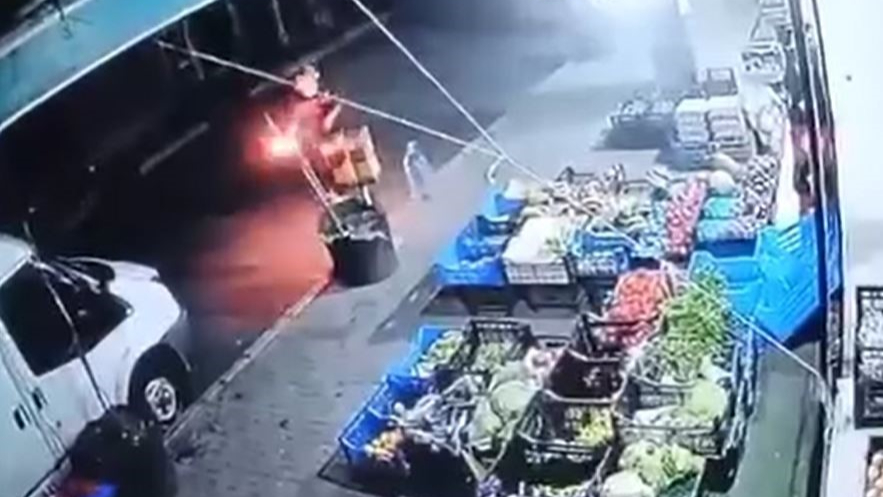 Markete Molotoflu Saldırı