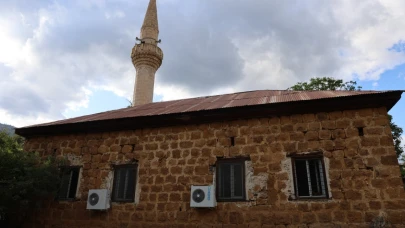Tarihi Cami Geçmişin İzlerini Geleceğe Taşıyor