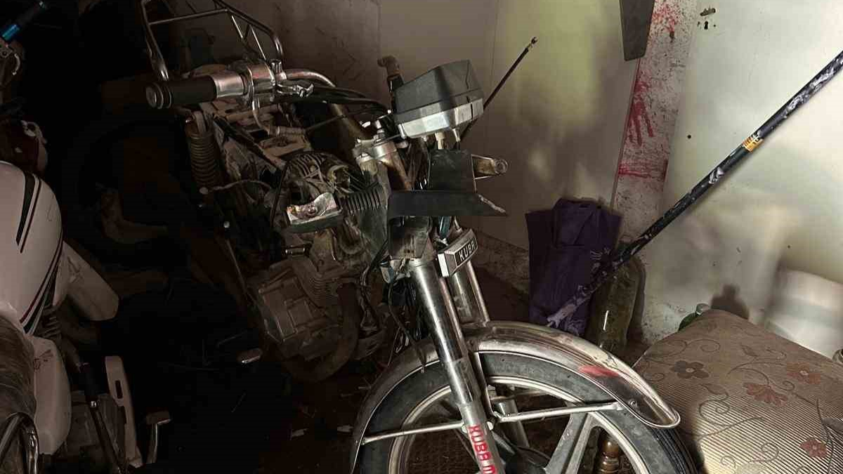 Hırsızların Çalıp Parçaladığı Motosikletleri Jandarma Buldu