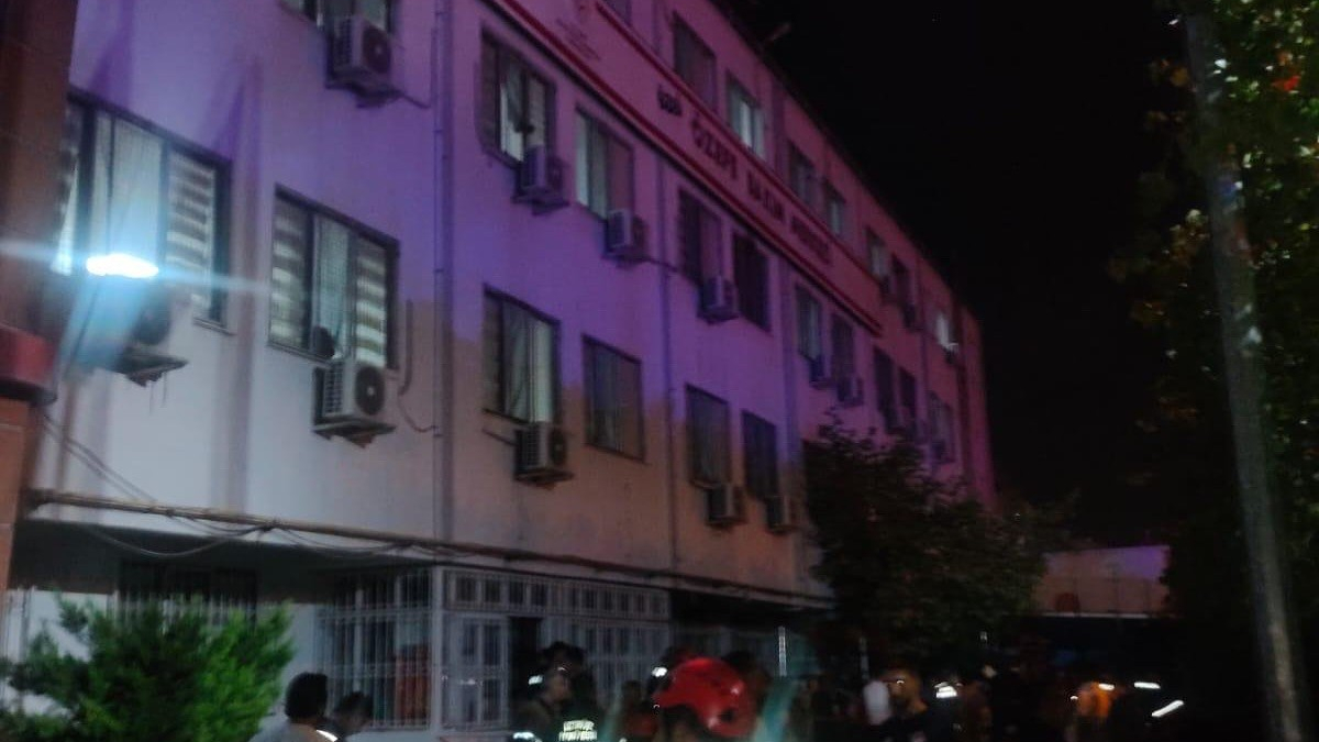 Engelli BakımevindeYangın:Engelli Vatandaşlar Tahliye Edildi