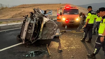 Trafik Kazası: 3 Yaralı